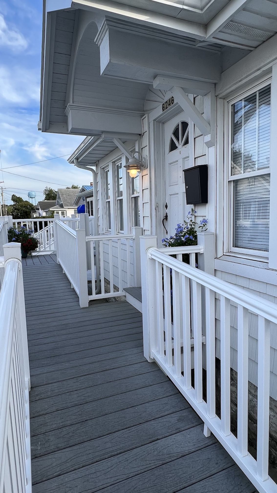 The front porch of the Island Community House.